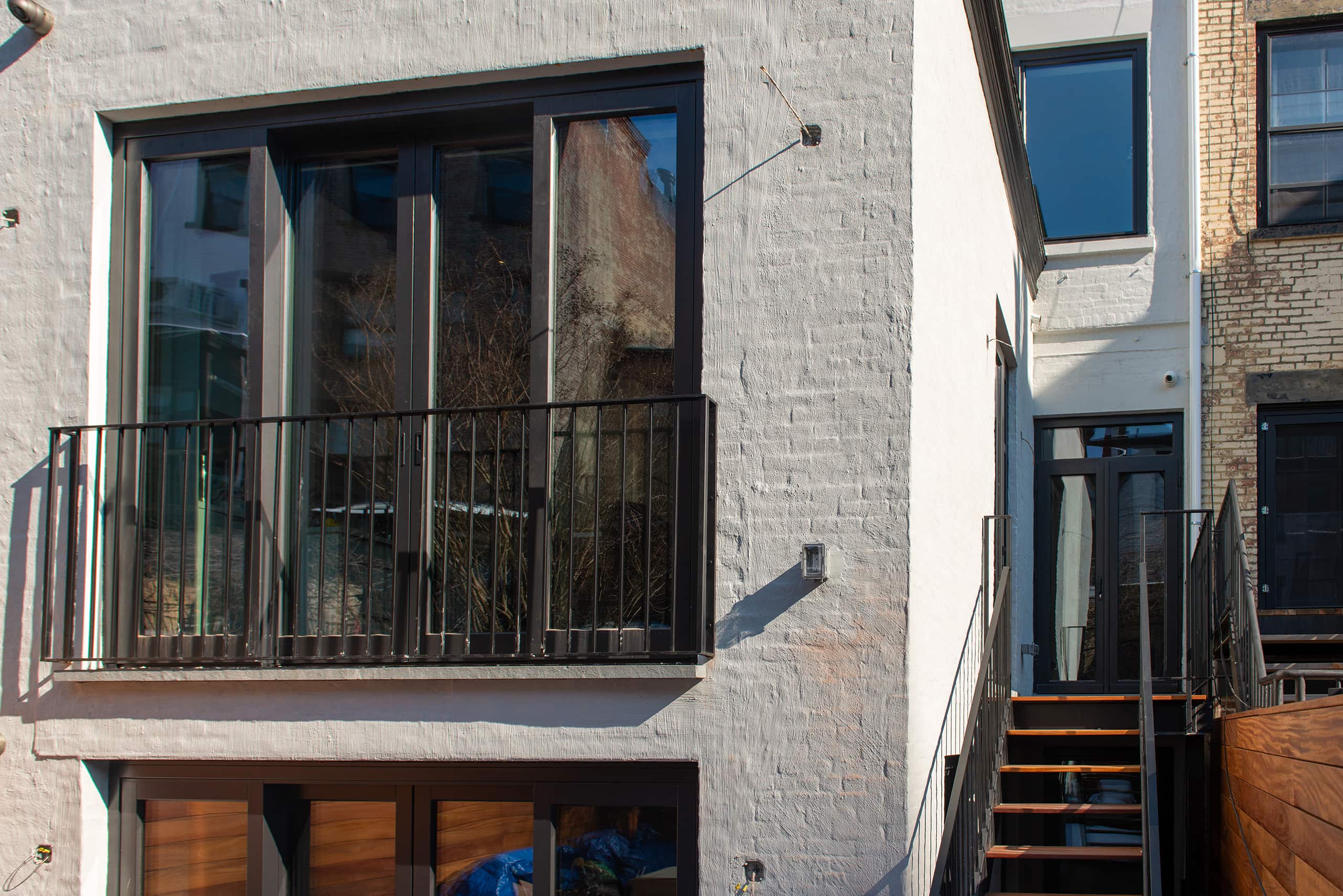 Bildau & Bussmann Fenestration on the rear of the home