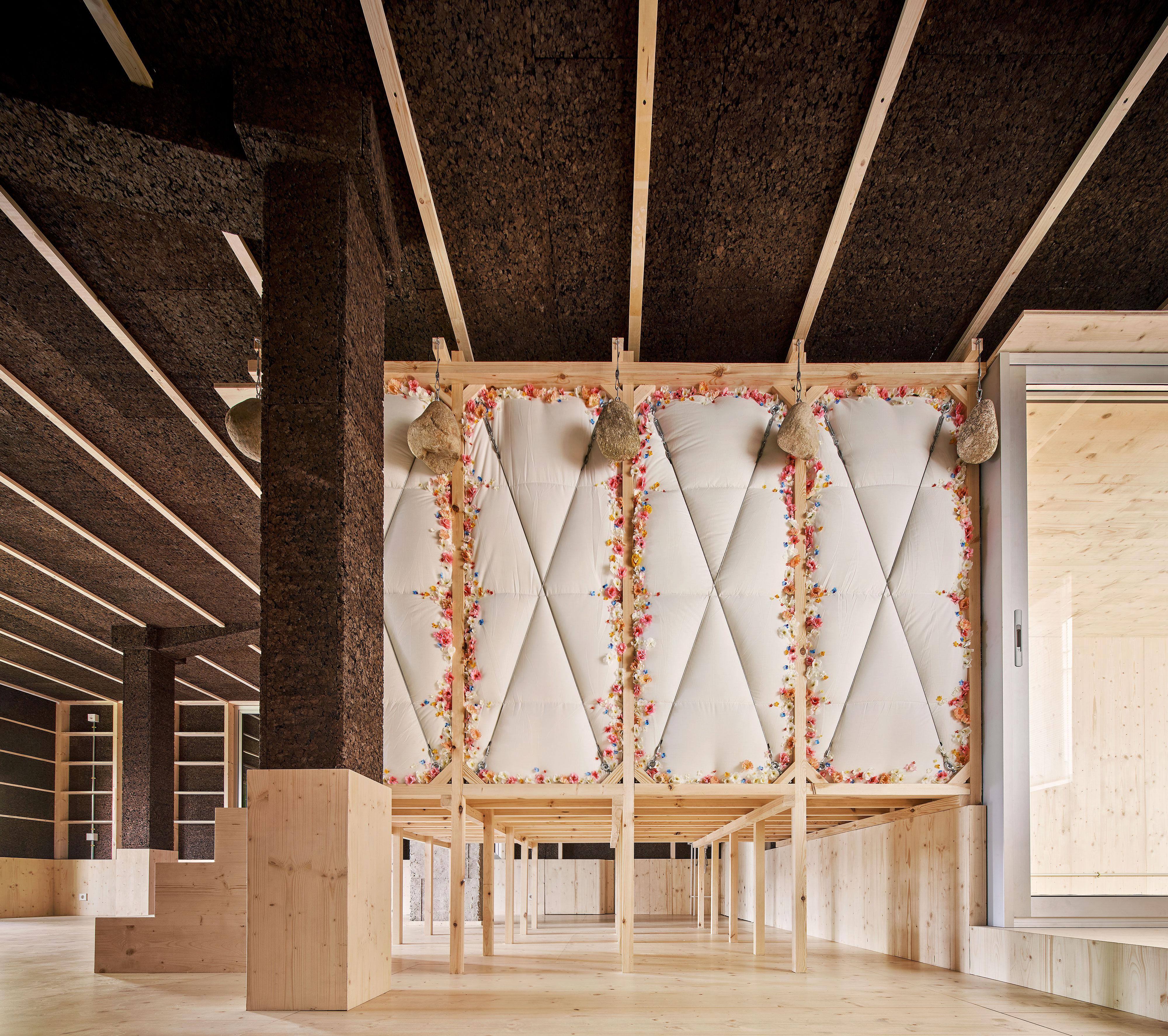 The Day After House - Amorim Cork Wallcovering & Millwork - Madrid, Spain